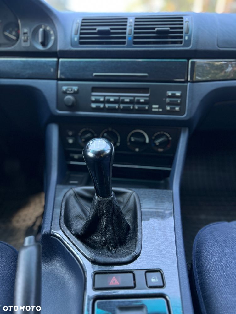 BMW Seria 5 - 16