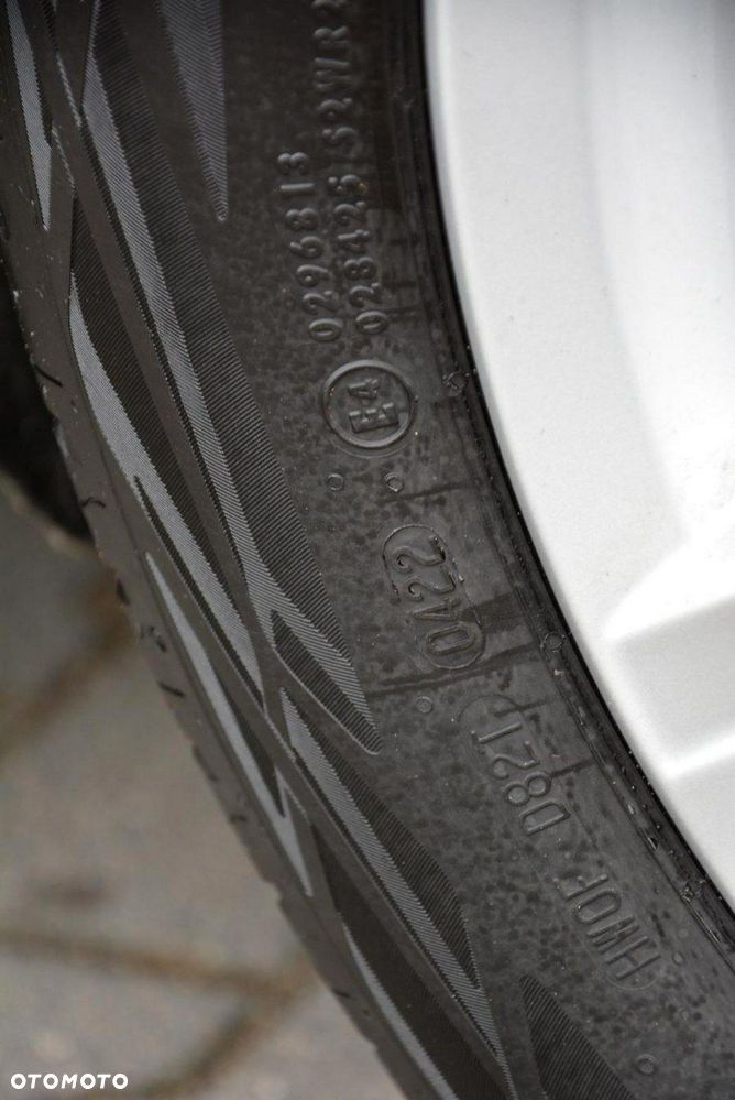 Volkswagen Golf Sportsvan - 37