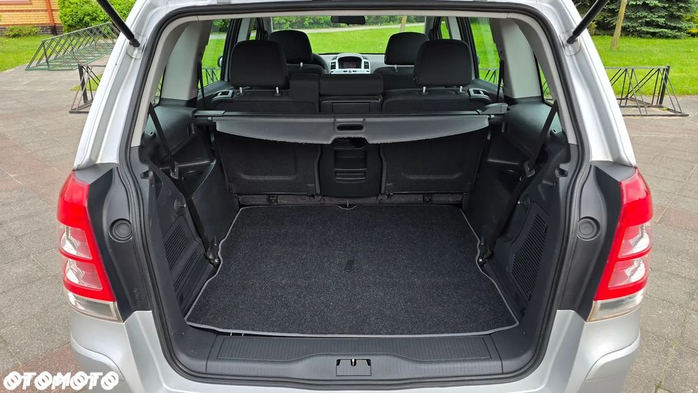 Opel Zafira - 27