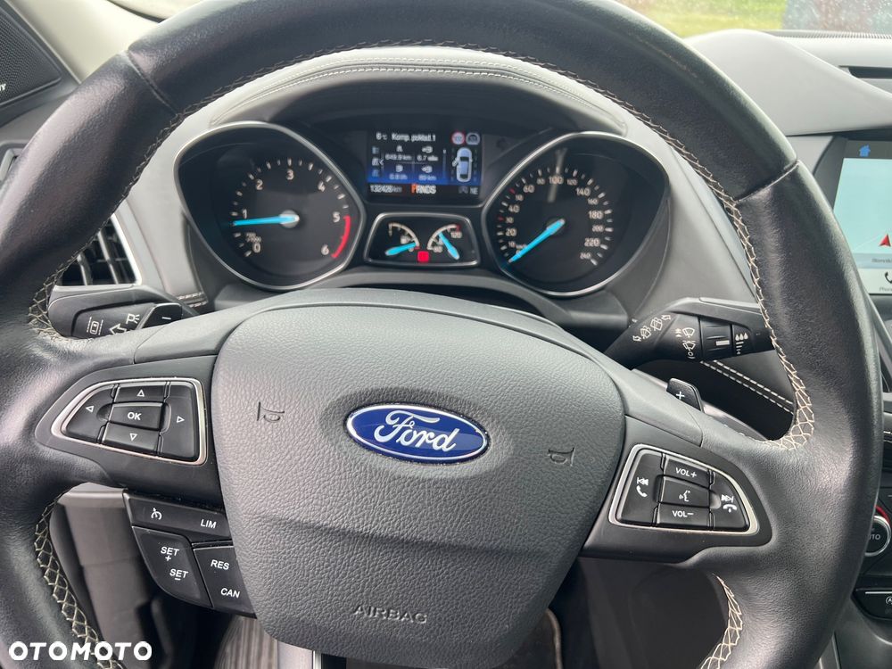 Ford Kuga 2.0 TDCi 4x4 Vignale - 12