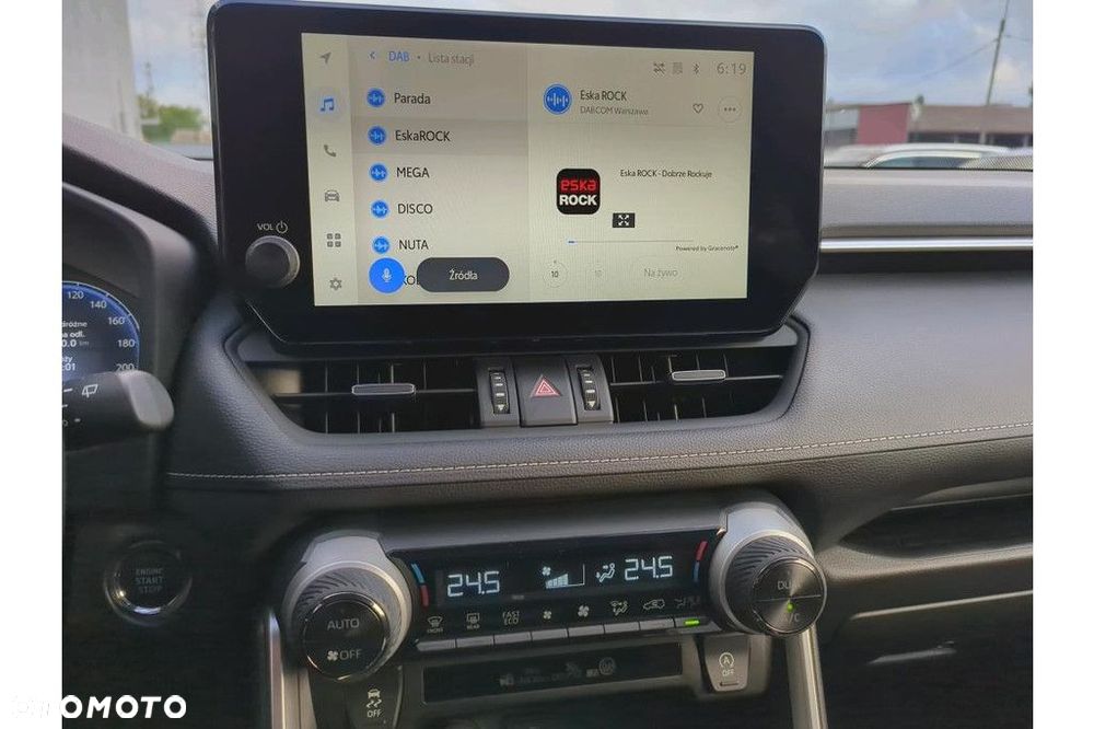 Toyota RAV4 - 8