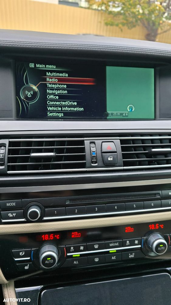 BMW Seria 5 525d xDrive AT - 16
