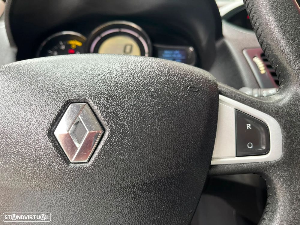 Renault Mégane Coupe 1.5 dCi Dynamique - 21