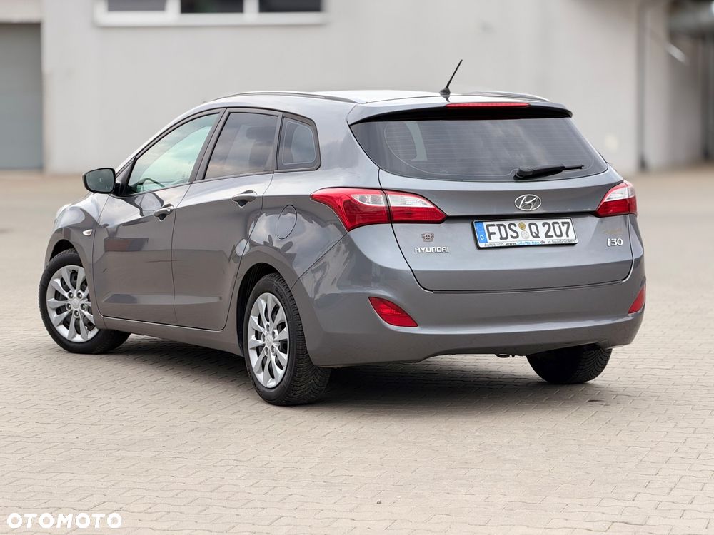 Hyundai i30 1.4 Blue Comfort - 4