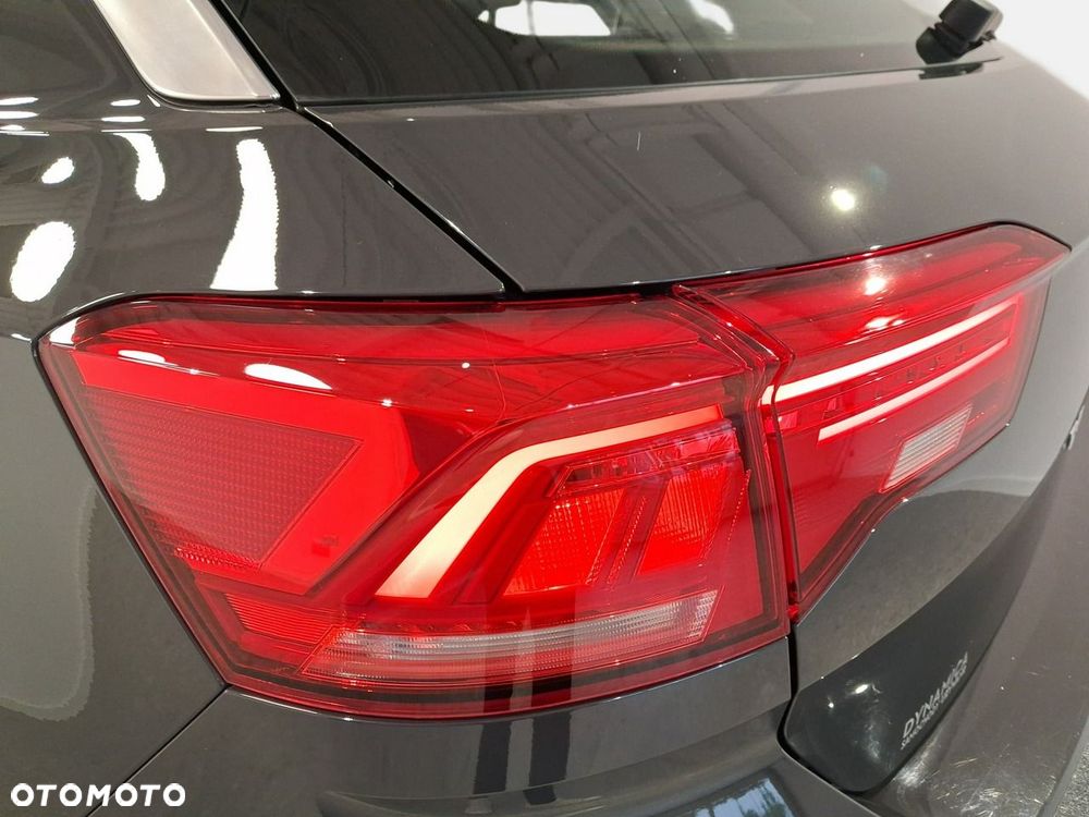 Volkswagen T-Roc - 12