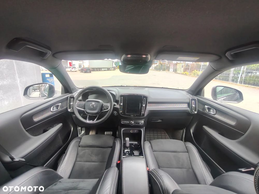 Volvo XC 40 T3 R-Design - 23