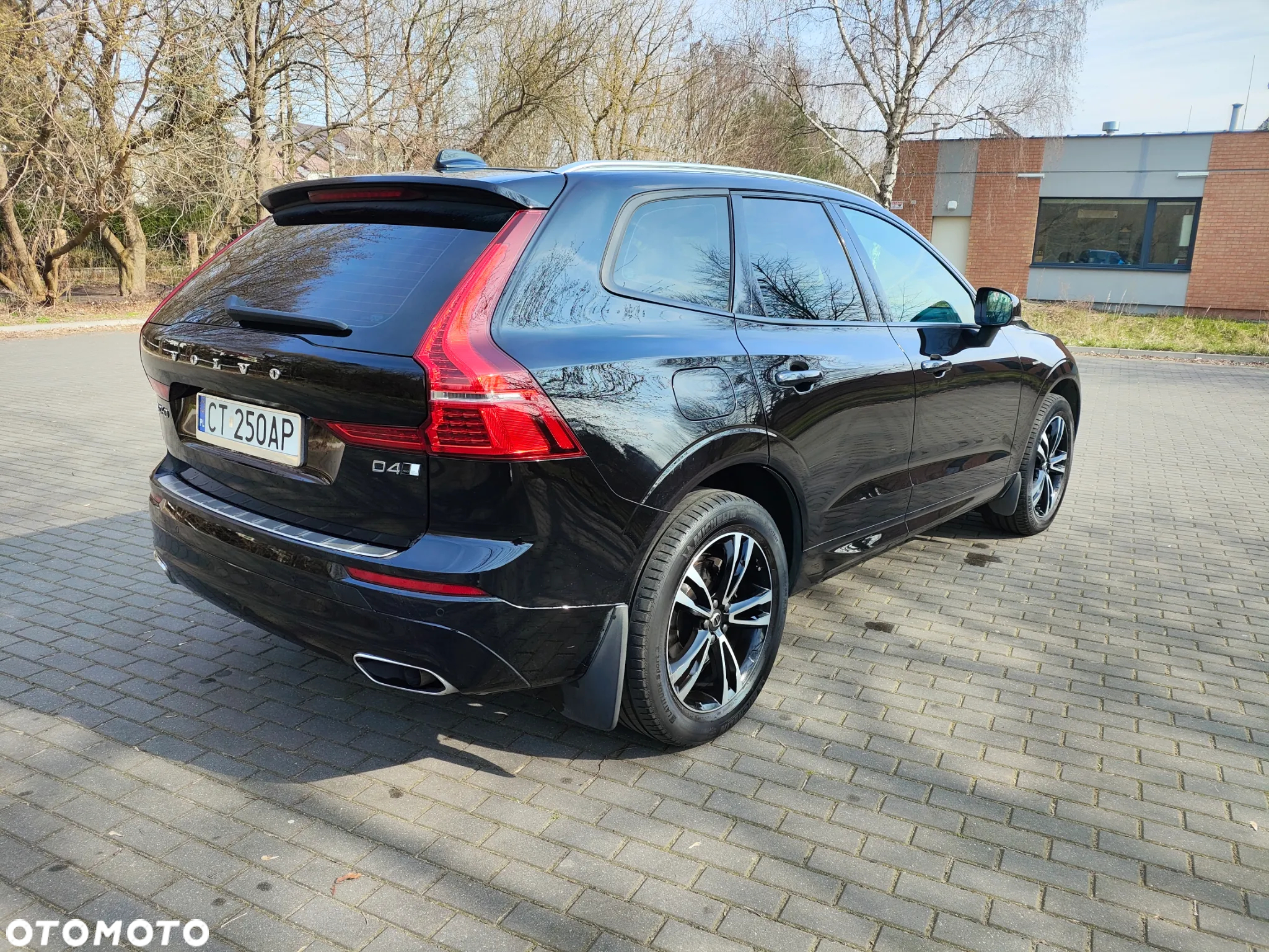 Volvo XC 60 D4 Momentum Pro - 19