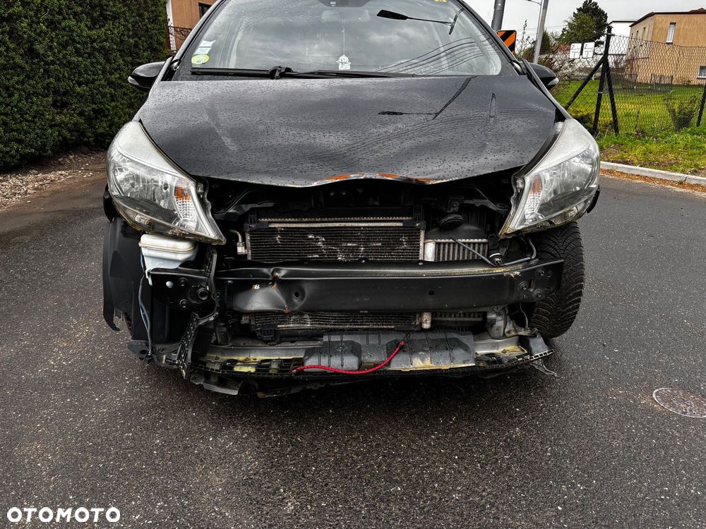 Toyota Yaris - 5