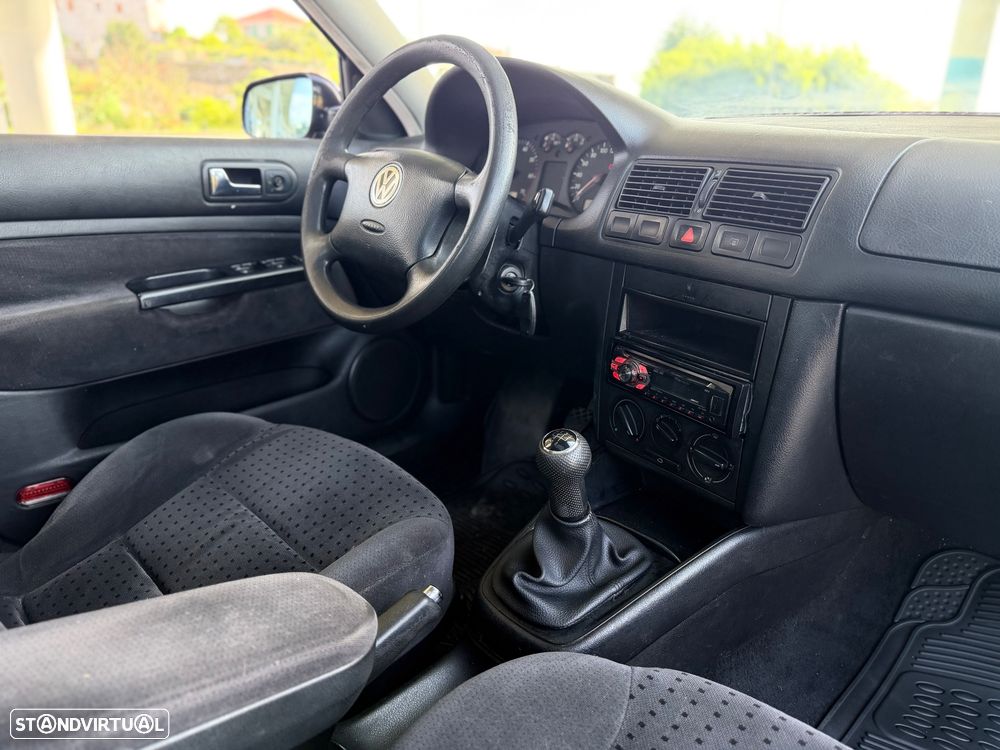 VW Golf 1.4i Confortline AC - 10