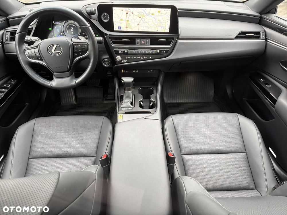 Lexus ES 300h Business Edition - 13