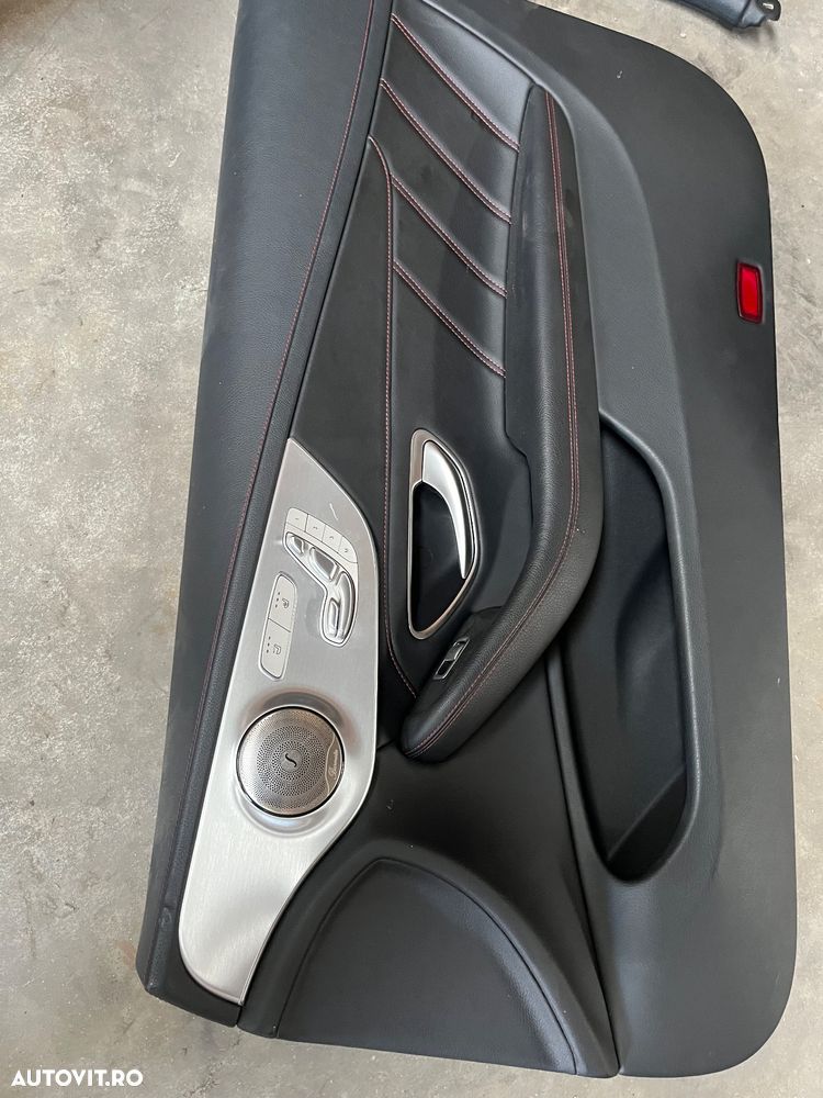 Interior Mercedes C43 AMG w205 Cabrio 2017 - 10