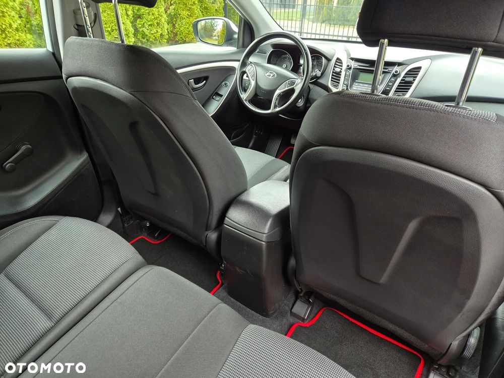 Hyundai i30 blue 1.6 CRDi Classic - 29