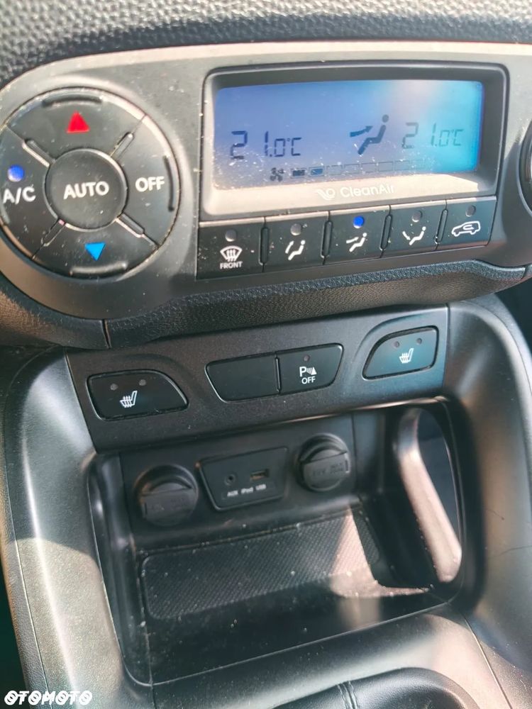 Hyundai ix35 1.7 CRDi 2WD blue Comfort - 11