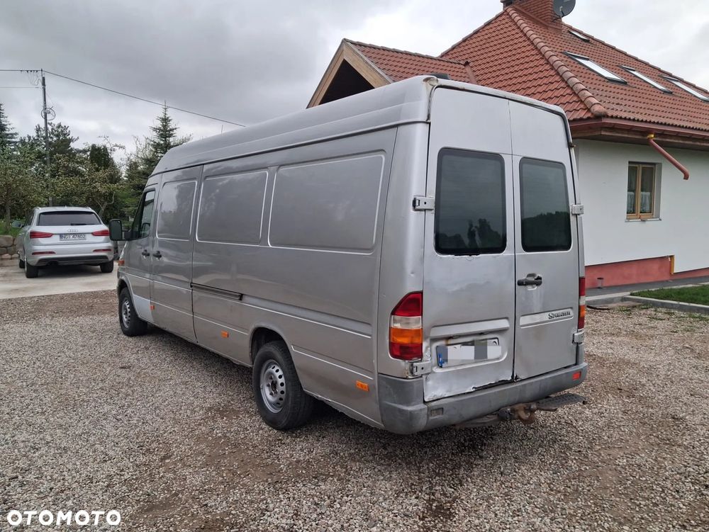 Mercedes-Benz Sprinter - 3