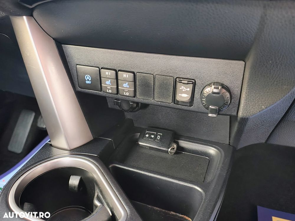 Toyota RAV4 2.0 D-4D 4x2 Start-Stop Executive - 8