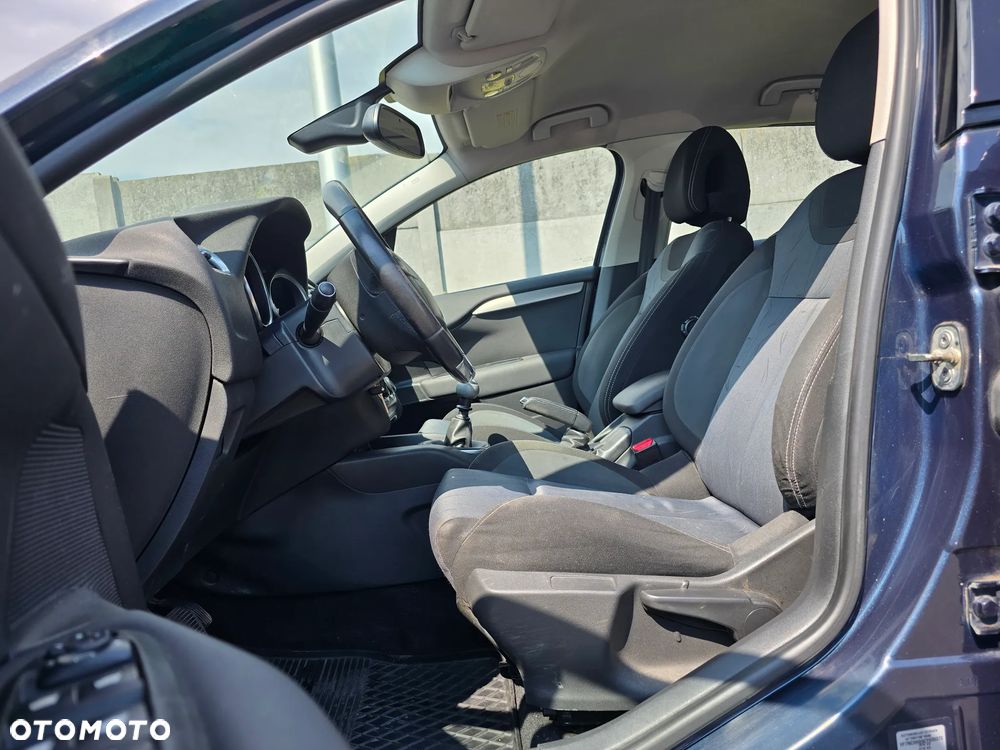 Citroën C4 1.6 HDi Exclusive - 14
