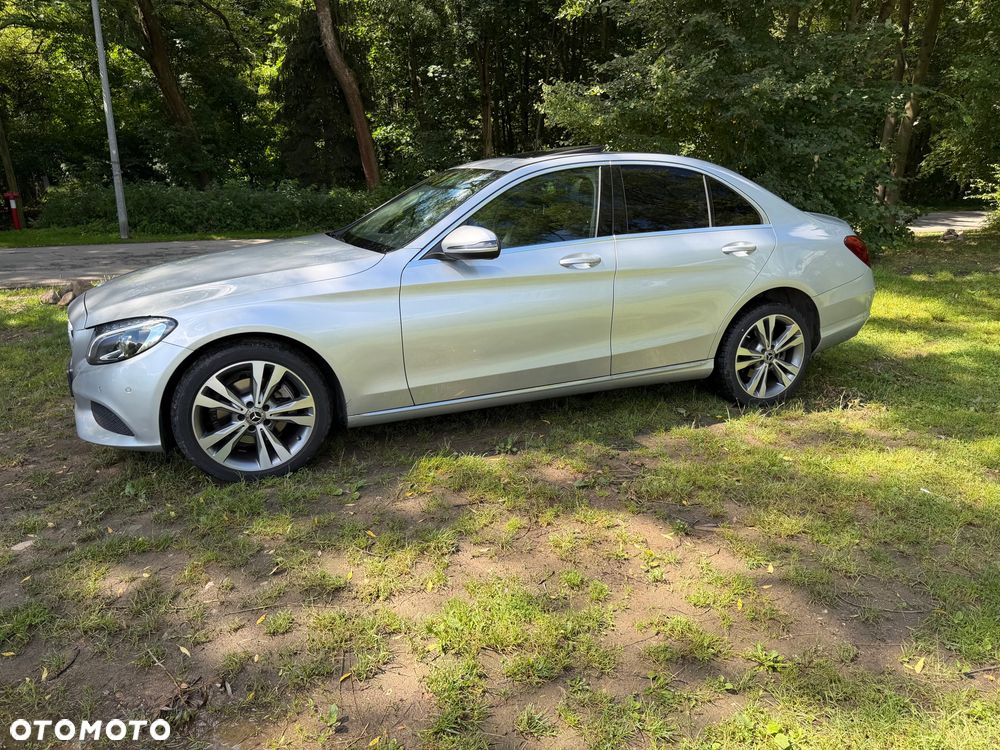 Mercedes-Benz Klasa C 200 9G-TRONIC Exclusive - 32