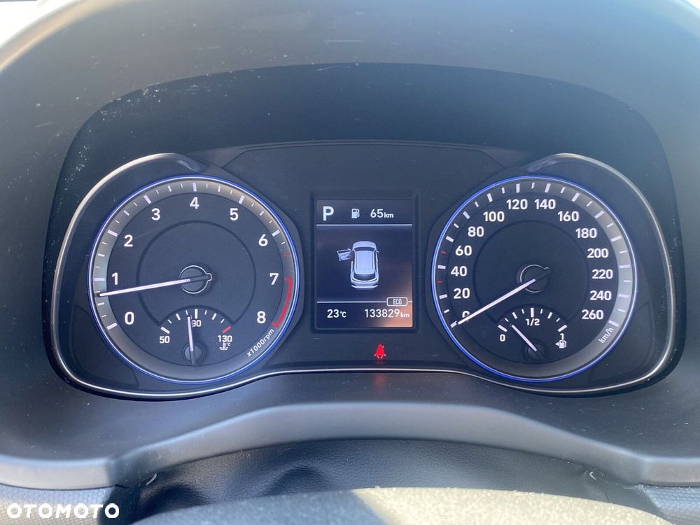 Hyundai Kona - 23