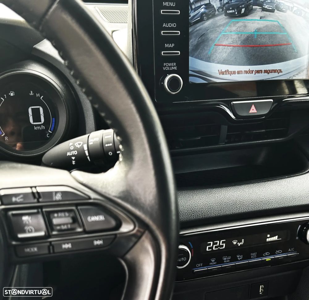 Toyota Yaris 1.5 HDF Exclusive - 11