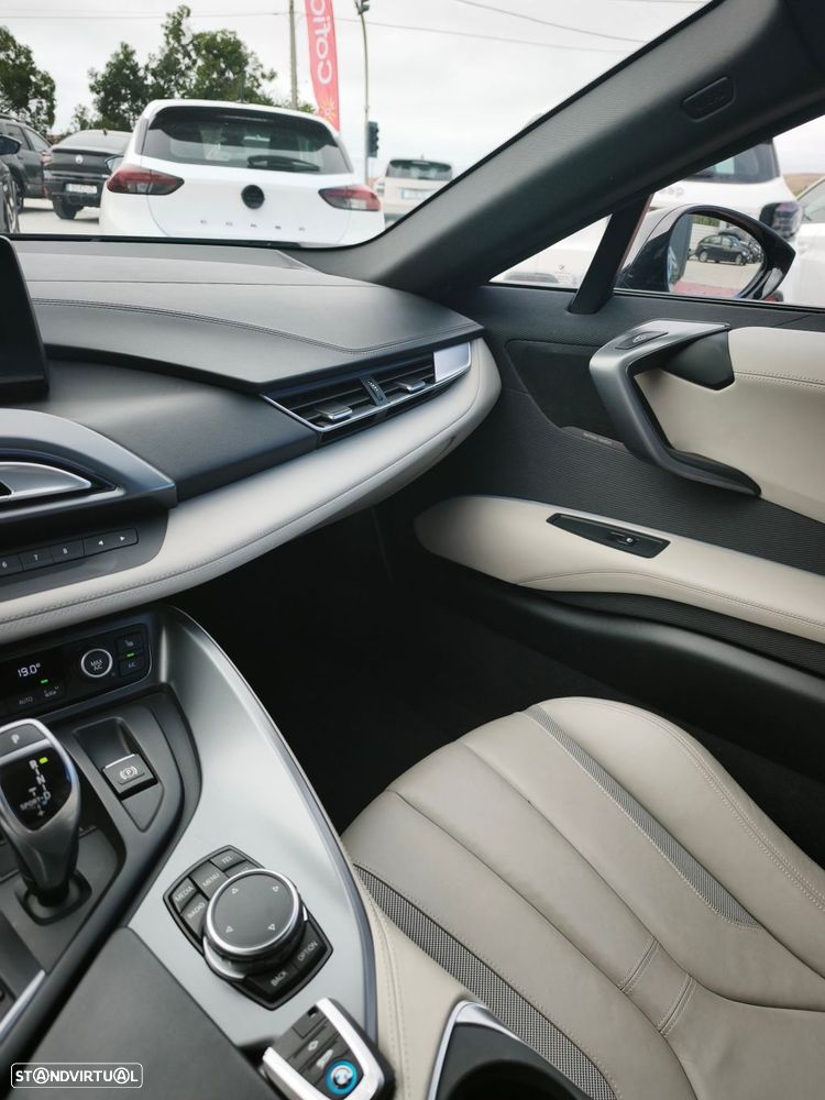 BMW i8 - 32