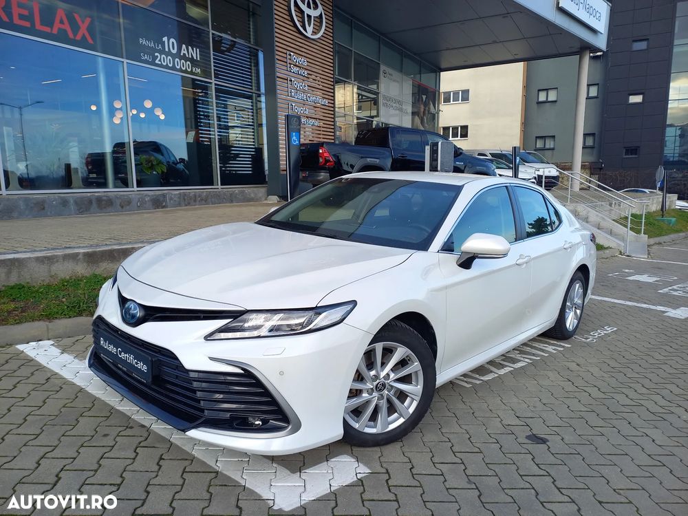 Toyota Camry 2.5 Hybrid Business - 1