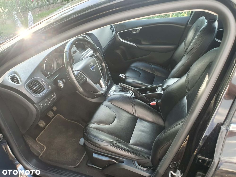 Volvo V40 D2 Drive-E Summum - 2