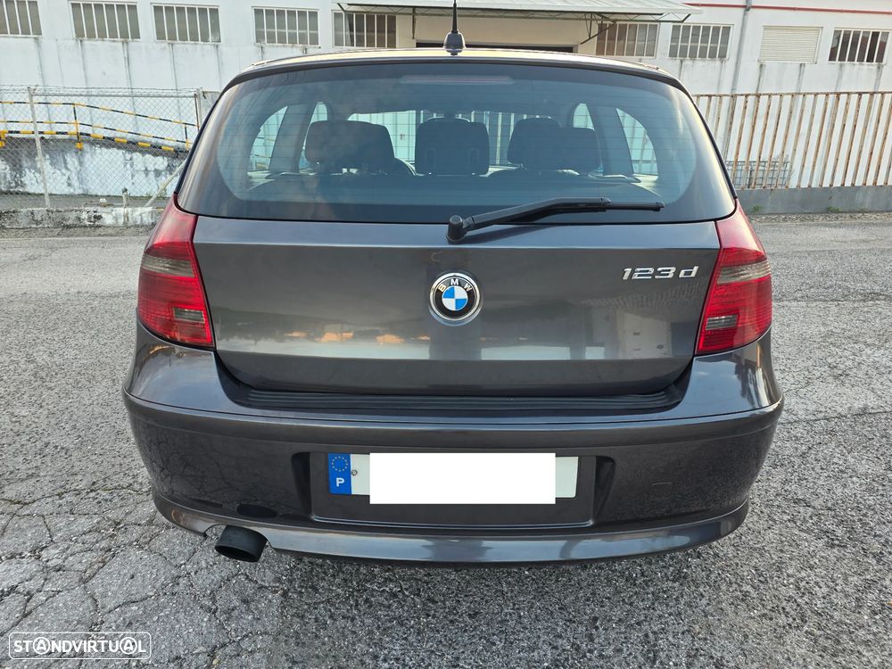 BMW 123 d DPF Edition Sport - 12