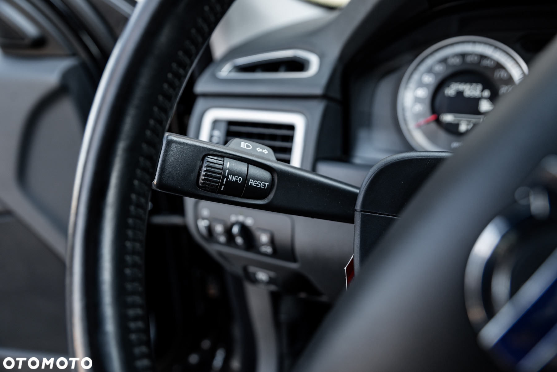 Volvo XC 70 - 19