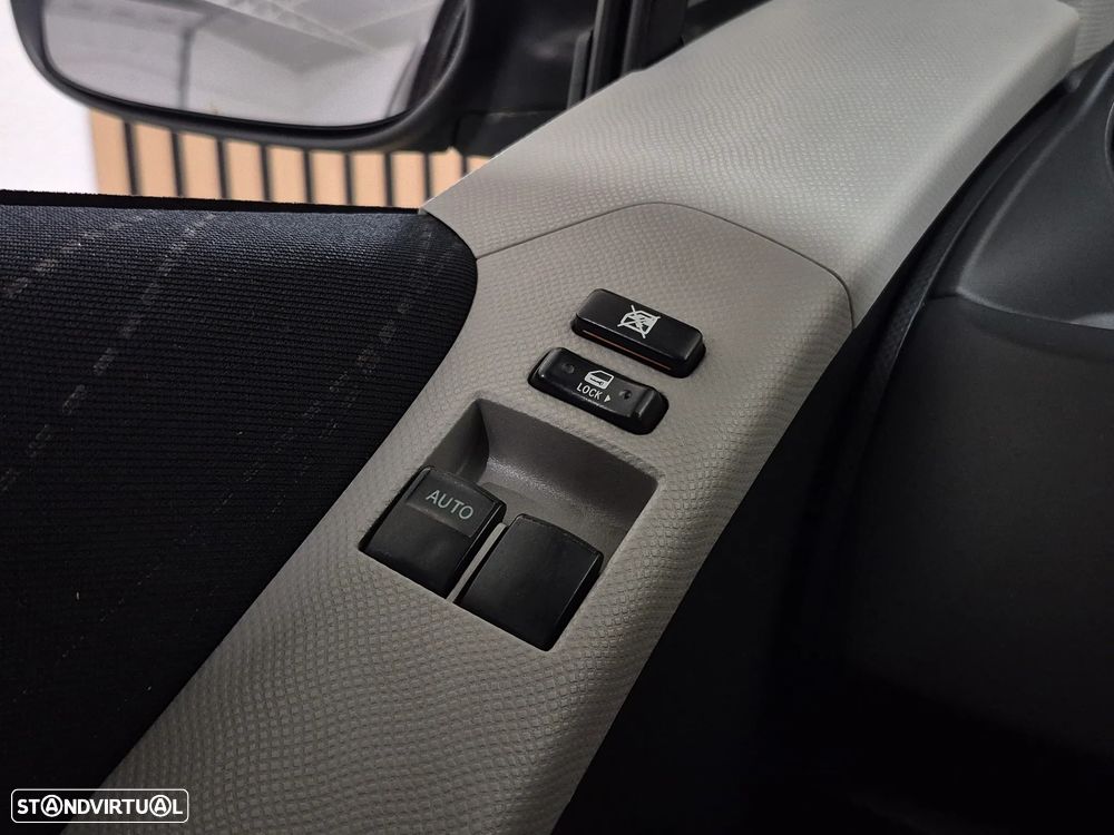 Toyota Yaris 1.0 VVT-i AC - 19