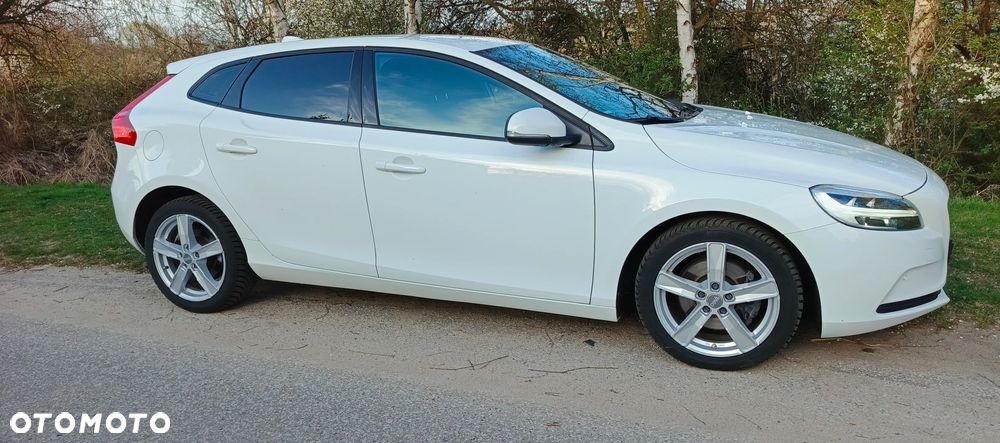 Volvo V40 T3 Drive-E Kinetic - 4