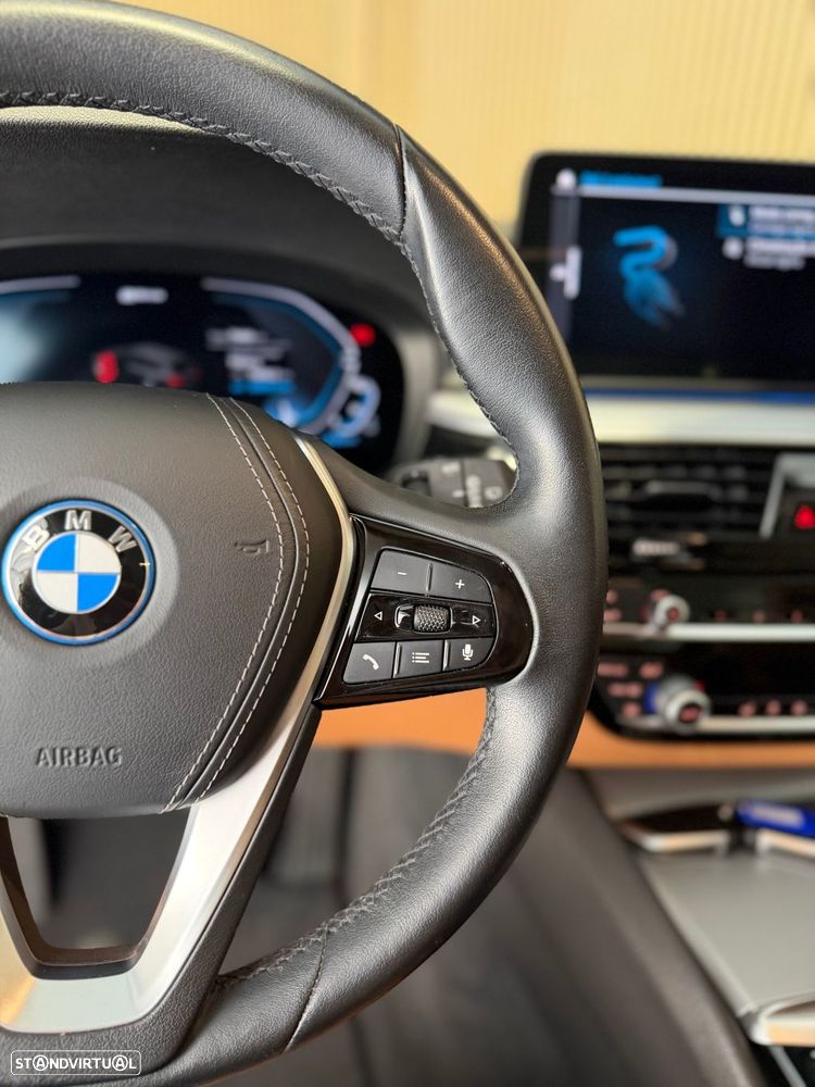 BMW 520 e Aut. Luxury Line - 13