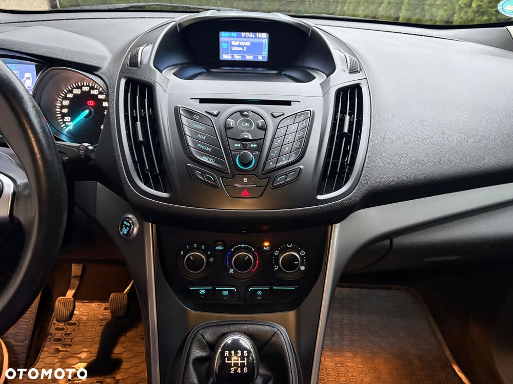 Ford Kuga 1.5 EcoBoost 2x4 Trend - 20