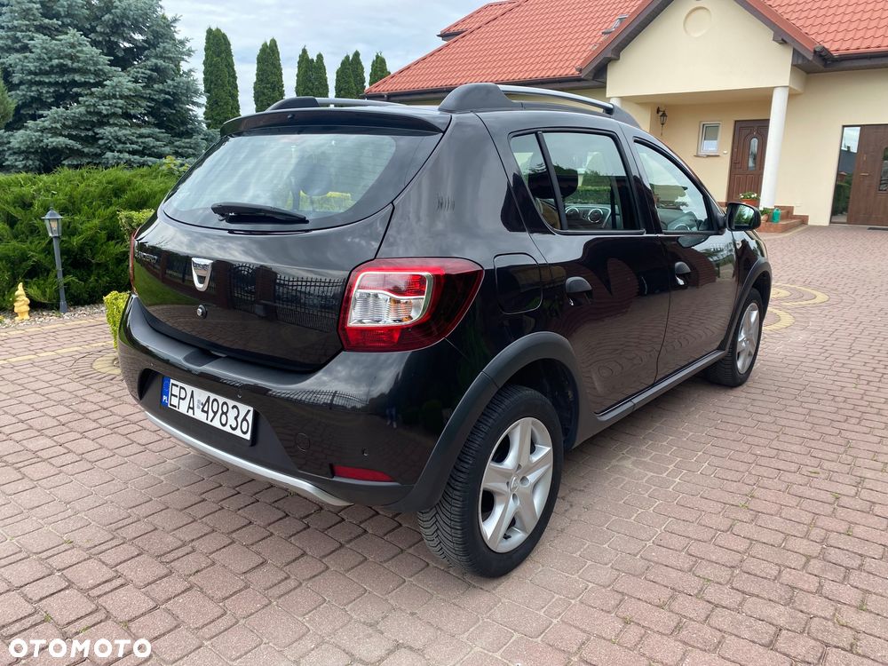 Dacia Sandero 0.9 TCe SL Celebration S&S - 3