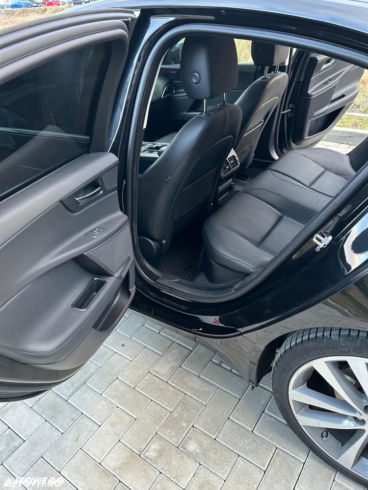 Jaguar XE 20d Aut. Prestige - 5