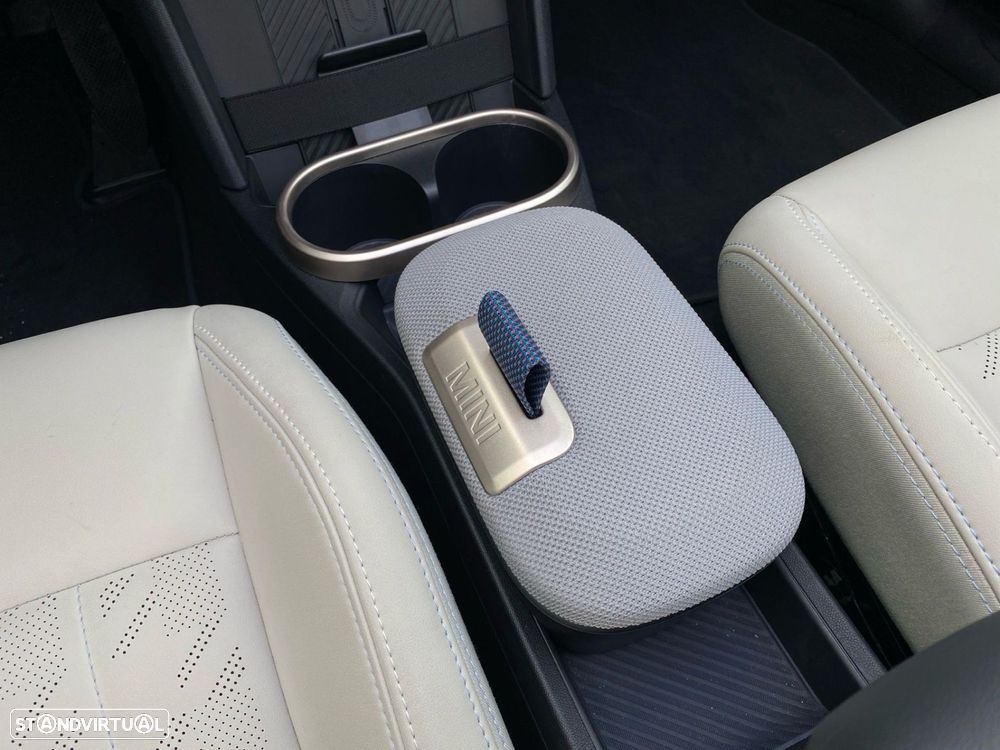 MINI Cabrio C Favoured M - 14