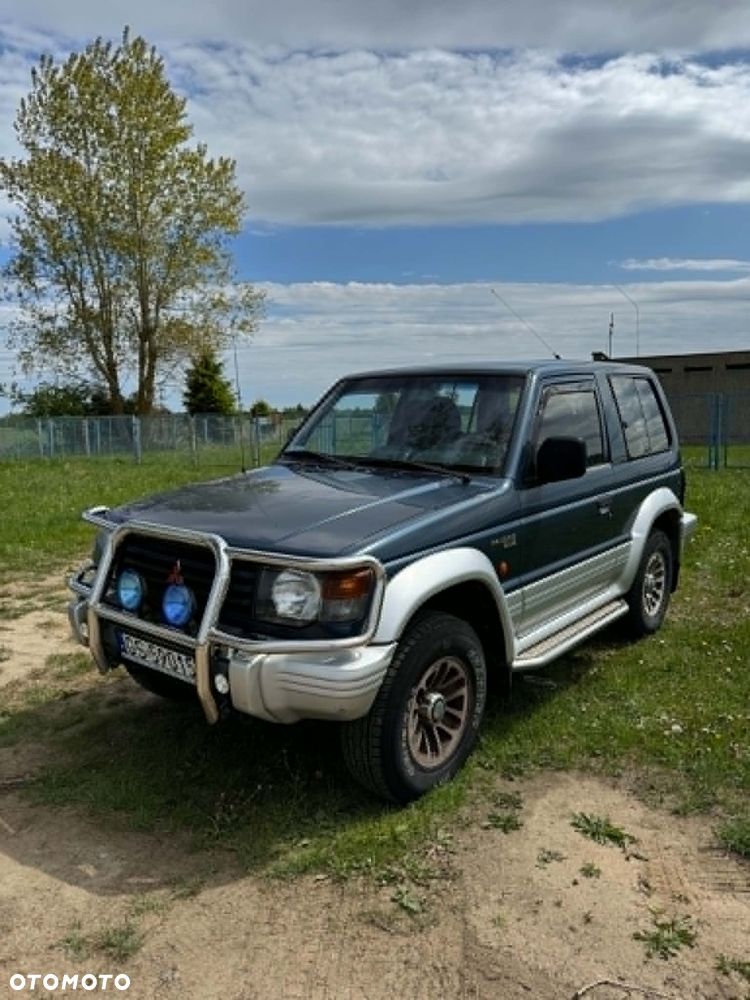 Mitsubishi Pajero 2.5 TD GL - 1
