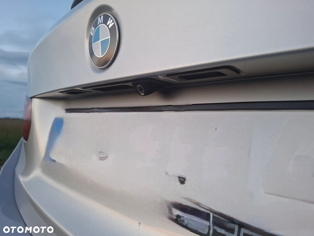 BMW Seria 3 320d Sport Line - 13
