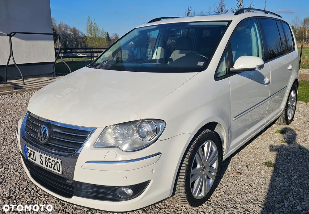 Volkswagen Touran - 5