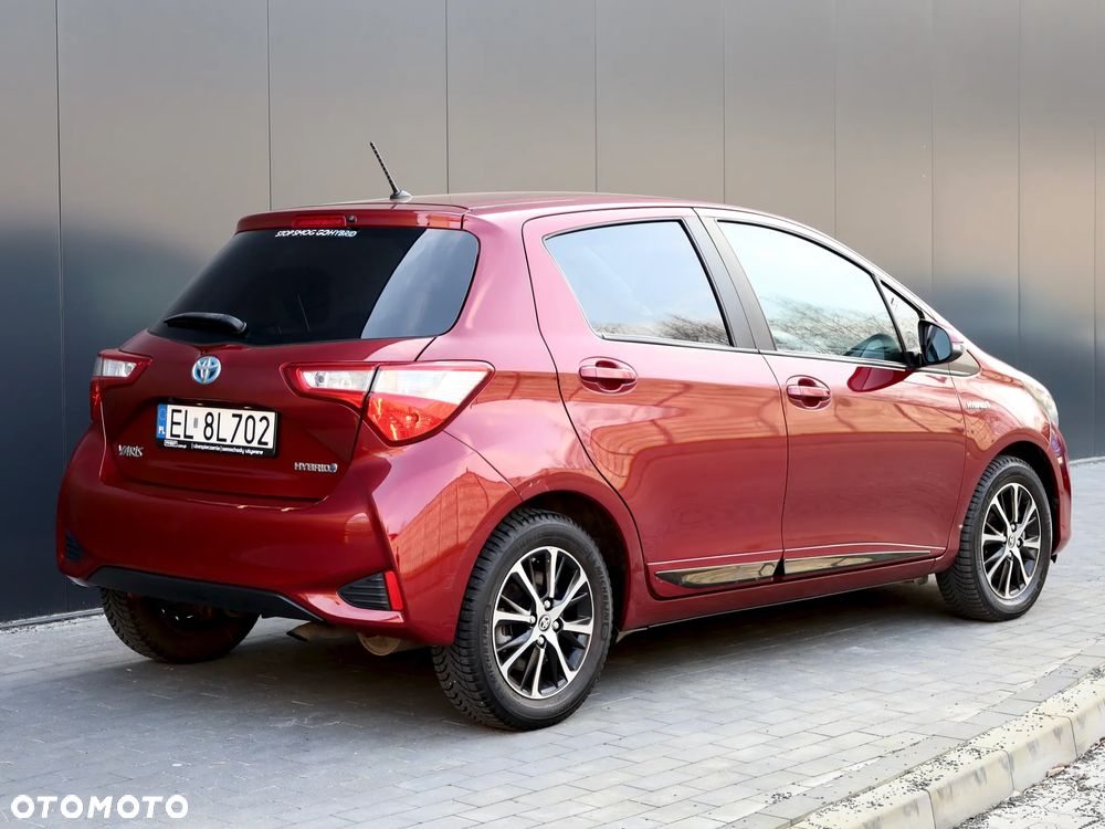 Toyota Yaris Hybrid 100 Premium EU6 - 8