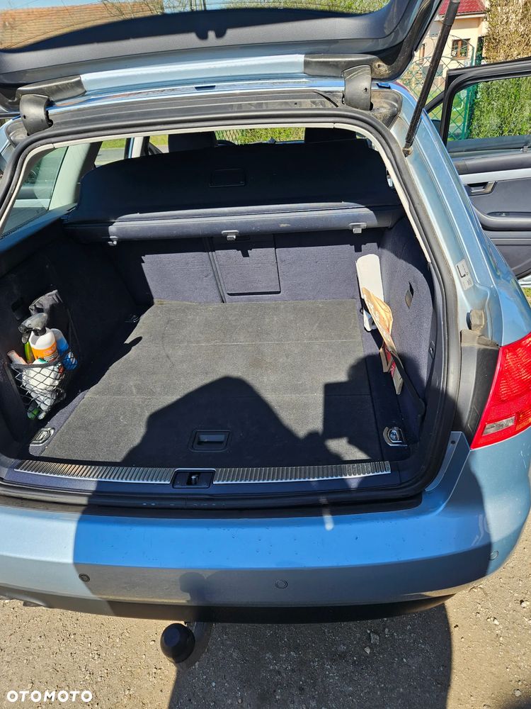 Audi A4 Avant 2.0 TDI Multitronic - 25