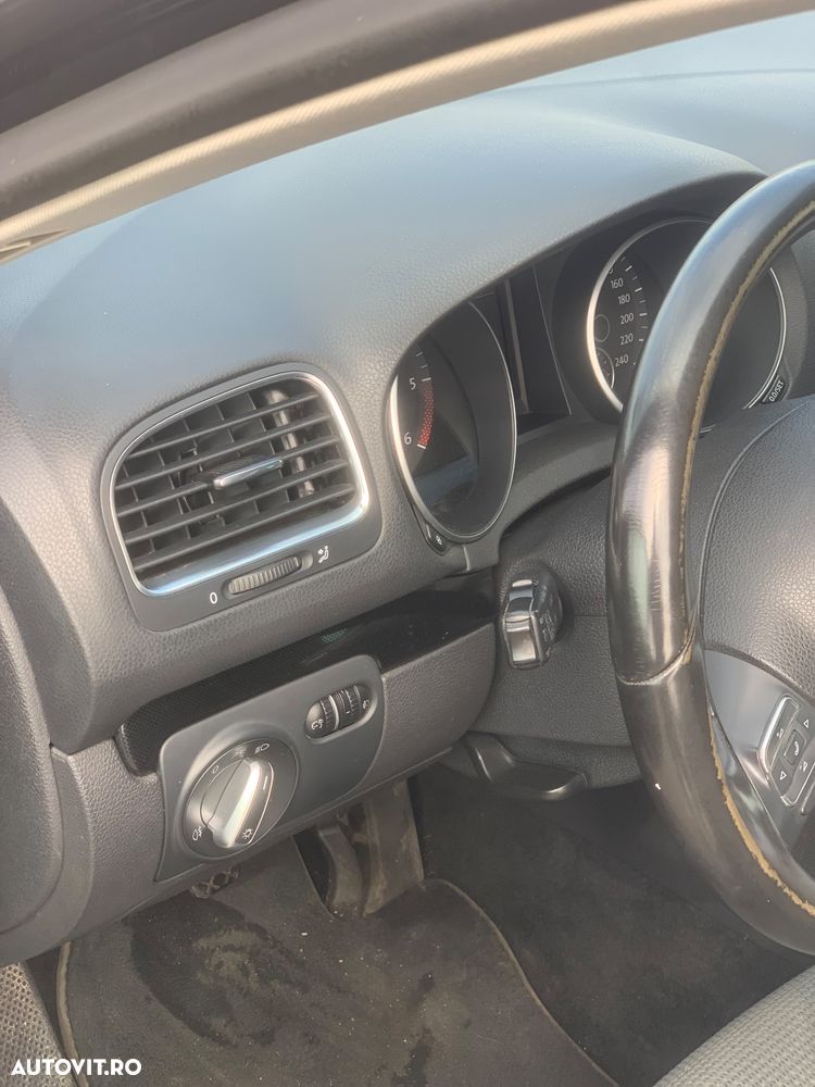 Volkswagen Golf 1.6 TDI DPF BlueMotion - 15