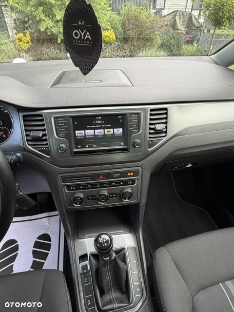 Volkswagen Golf - 8