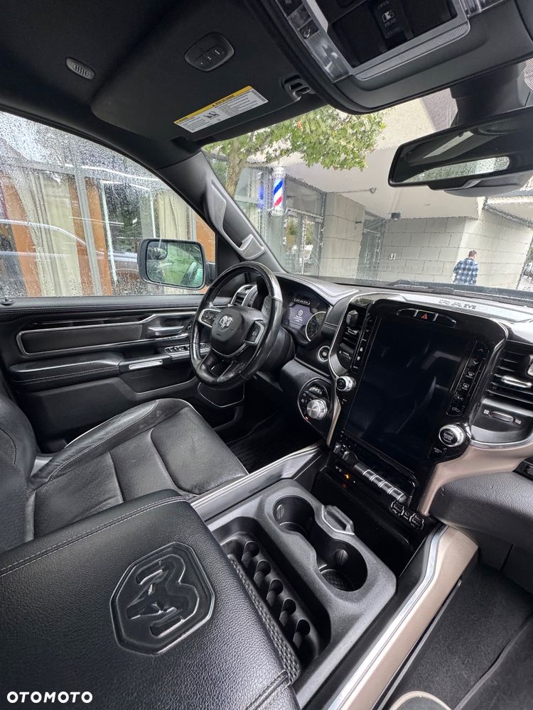 RAM 1500 Crew Cab Shortbed Laramie - 19