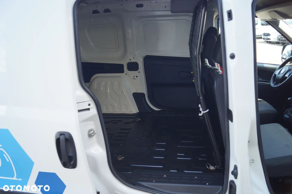 Fiat Doblo - 32
