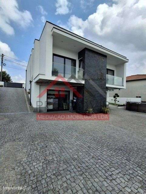 Moradia T3 SEMI NOVA Santo Tirso - Grande imagem: 3/13