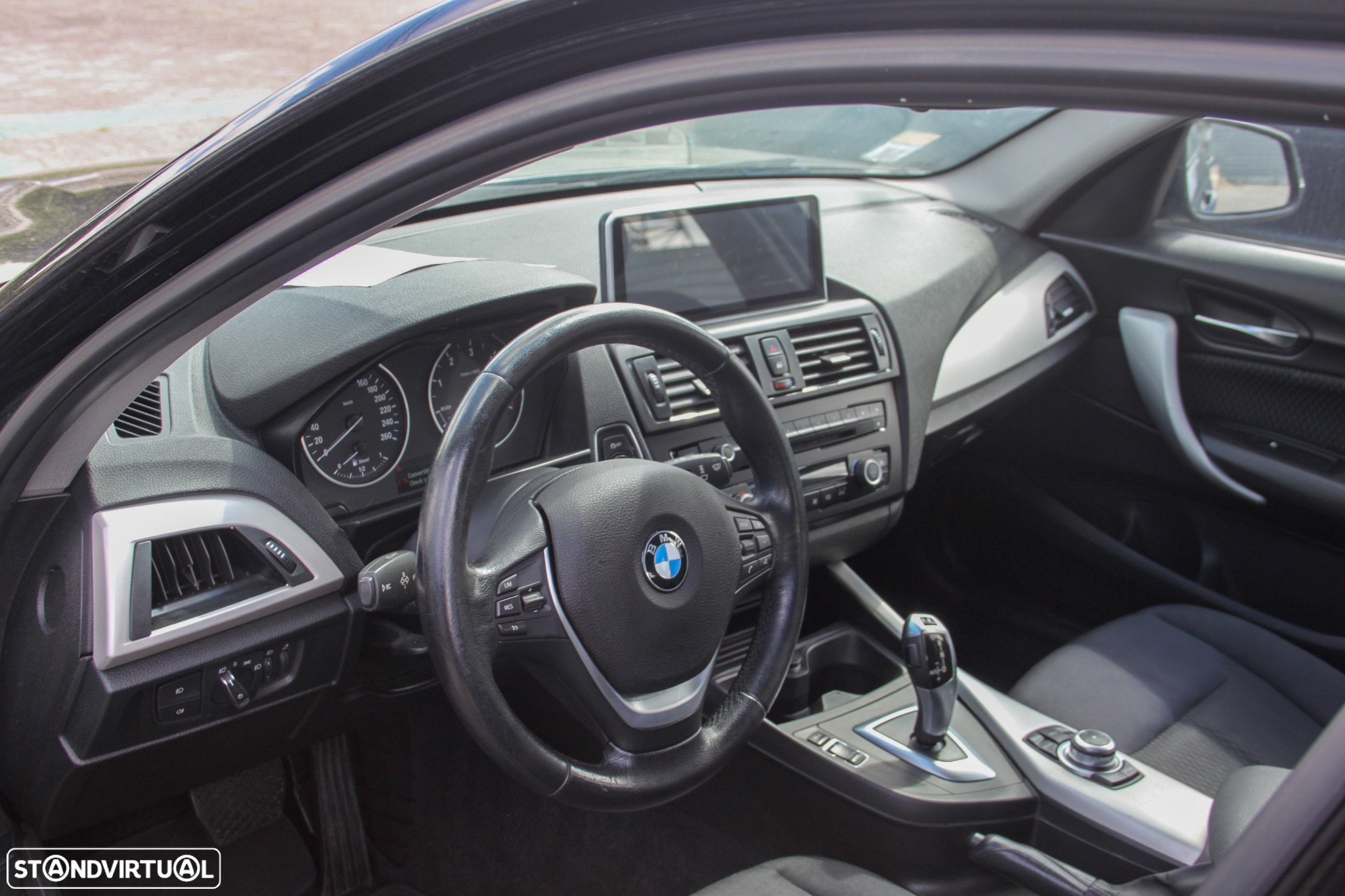 BMW 118 d Aut. Sport Line - 4