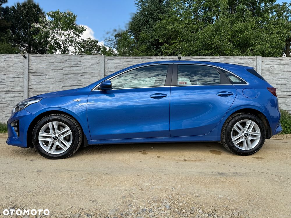 Kia Ceed 1.6 CRDi mHEV M DCT - 11