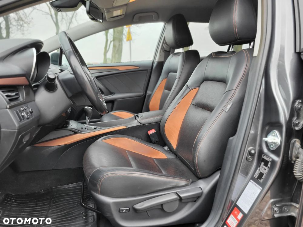 Toyota Avensis 1.8 Prestige MS - 17