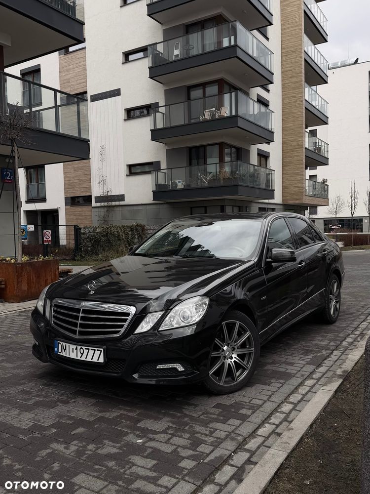 Mercedes-Benz Klasa E 200 CDI DPF BlueEFFICIENCY Automatik Elegance - 1