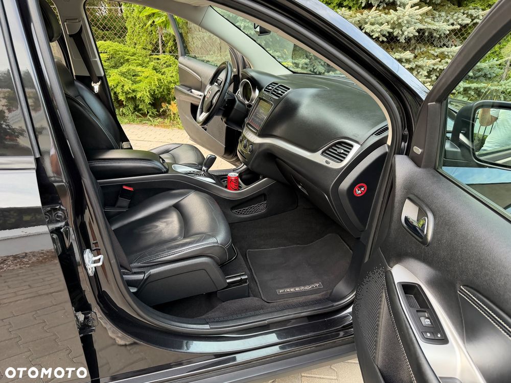 Fiat Freemont 2.0 Multijet 16V DPF Automatik Allrad Black Code - 36